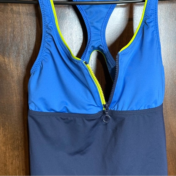 NWT Nike Swim active Tank Top Womens Size S colorblock racerback tankini - Picture 3 of 10
